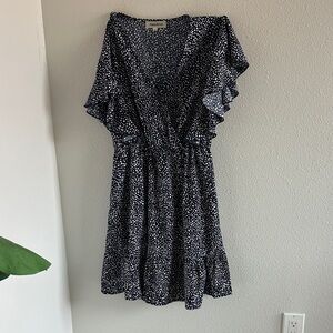 Chic Navy Floral Mini Dress